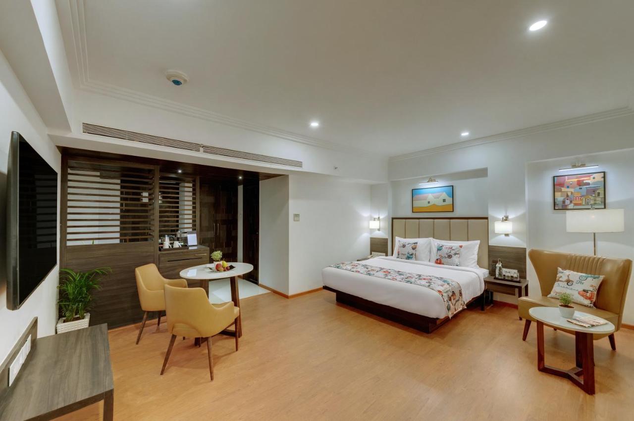 The Fern Residency Turbhe Hotel Navi Mumbai Bagian luar foto