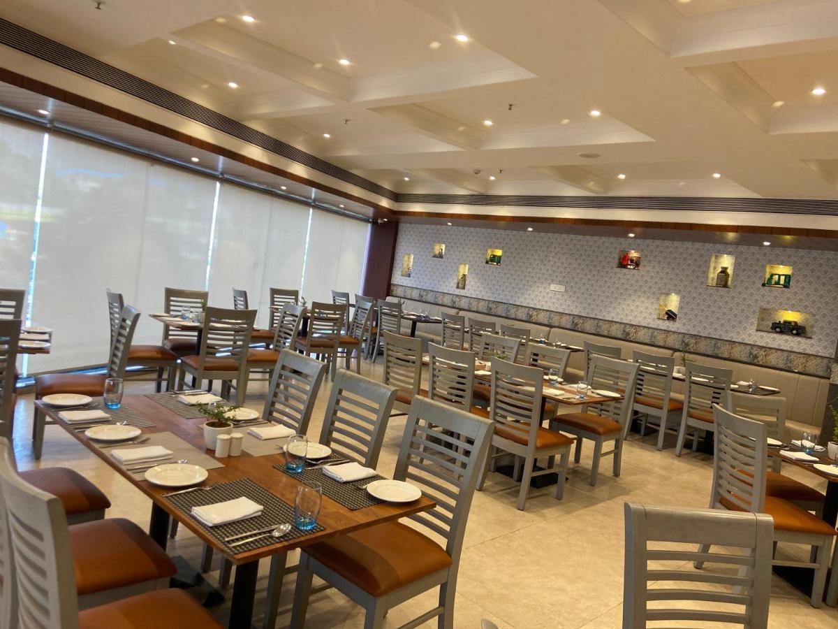 The Fern Residency Turbhe Hotel Navi Mumbai Bagian luar foto