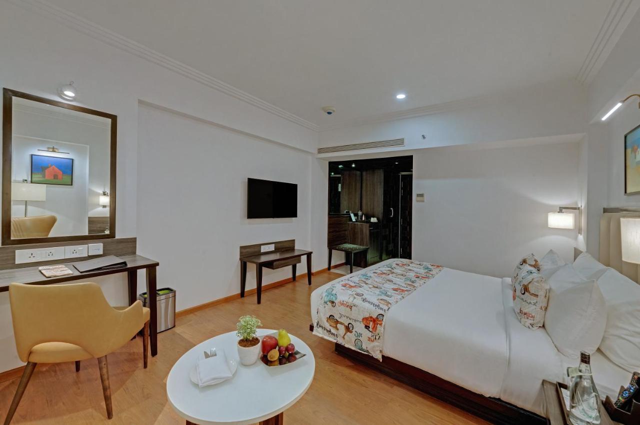 The Fern Residency Turbhe Hotel Navi Mumbai Bagian luar foto